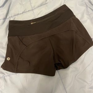 Lululemon black speed up shorts